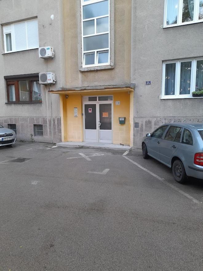 Apartman Bulevar Stupine Tuzla Luaran gambar